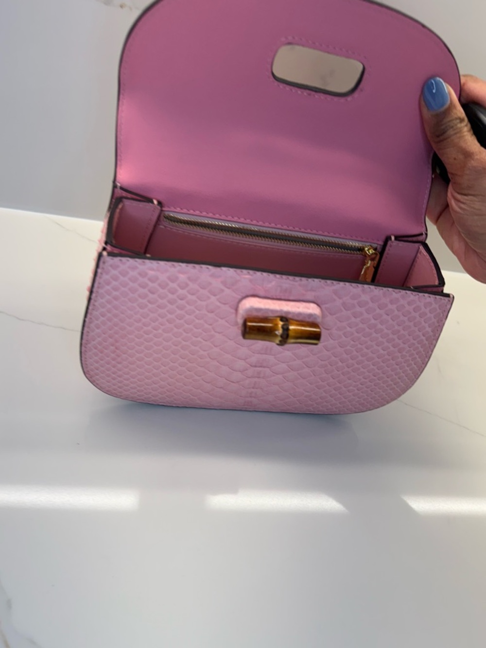 Pink Python-Texture Bamboo Handle Shoulder Bag - Picture 3 of 4